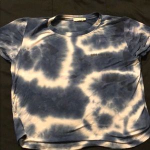 A “good vibes only” tie dye tee